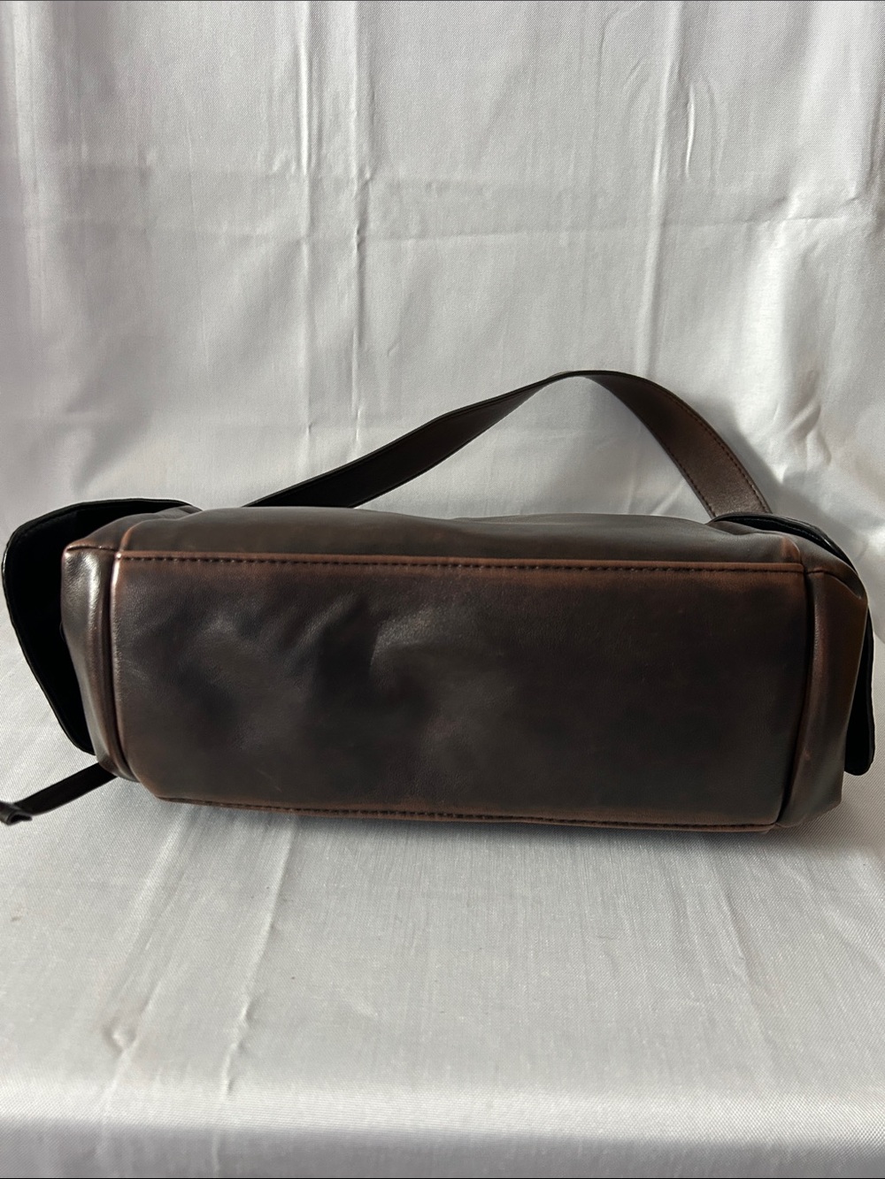 Designer Handbag  Multipocket Bag Y2K  Bow Bag with Washed Finish Vintage Hobo - Picture 11 of 15